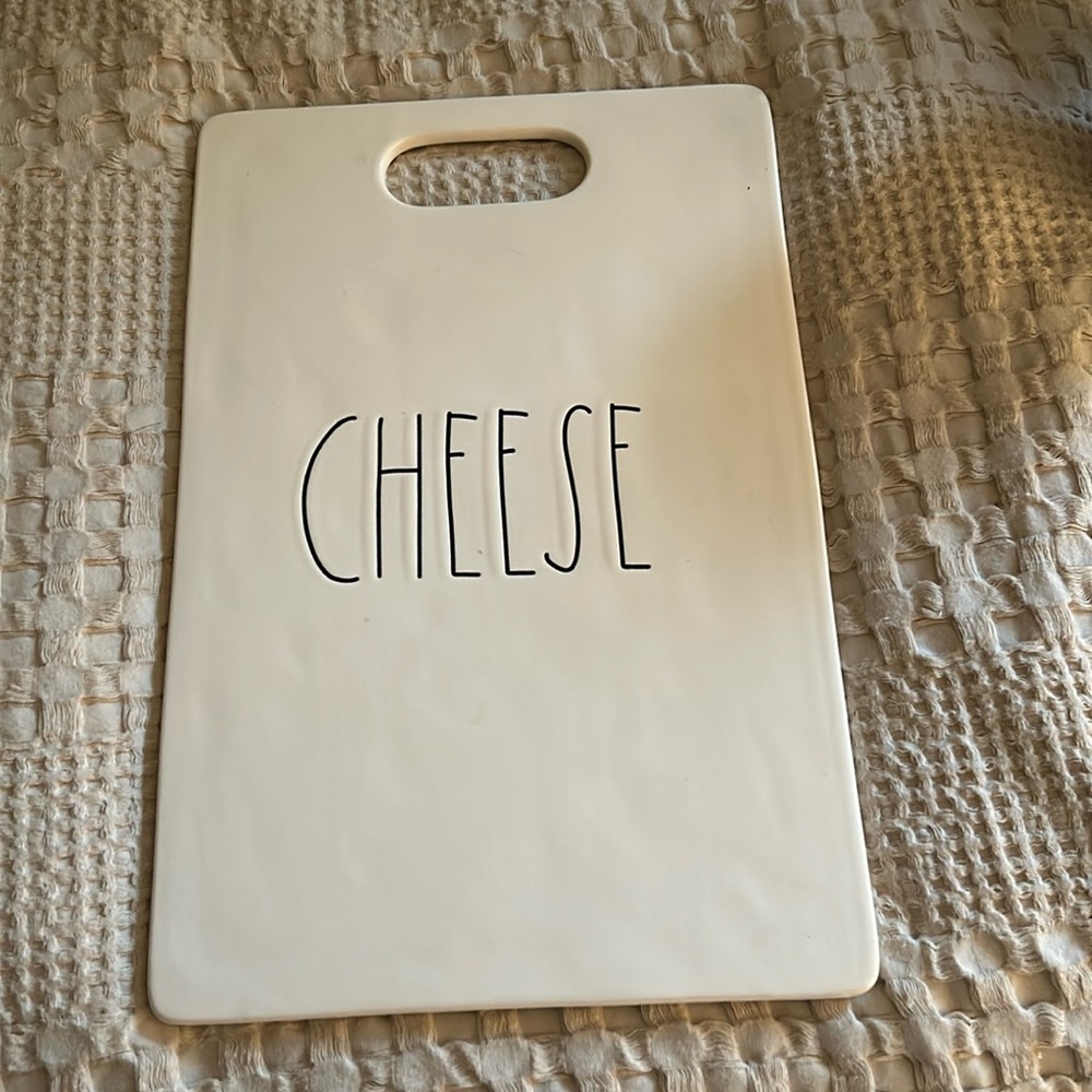 Rae Dunn cheese board